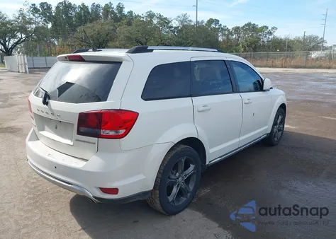 2015 Dodge Journey Crossroad z USA, uszkodzony, nr VIN 3C4PDCGG8FT564787